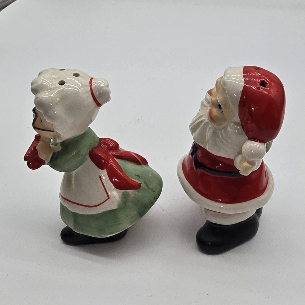 Vintage Santa & Ms. Claus Salt & Pepper Shaker Porcelain Set Christmas - Picture 5 of 8